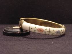 Scrimshaw Flowers Bracelet